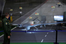 Bojový dron Bayraktar TB2. FOTO: Reuters
