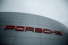 Porsche logo. FOTO: REUTERS