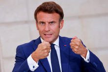 Francúzsky prezident Emmanuel Macron na tlačovej konferencii v Elyzejskom paláci v Paríži. FOTO: Reuters