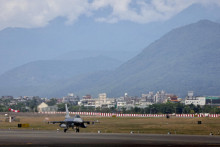 Lietadlo F-16 V na leteckej základni na Taiwane. FOTO: REUTERS