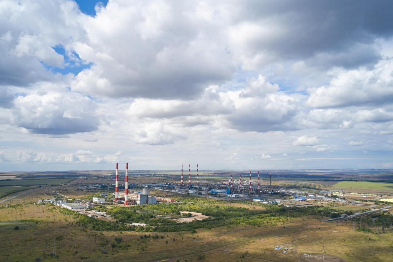 Поставки российского природного газа в Европейский Союз с начала года сократились на 48 процентов, сообщает Газпром