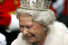 Mýty o kráľovnej Alžbete II.