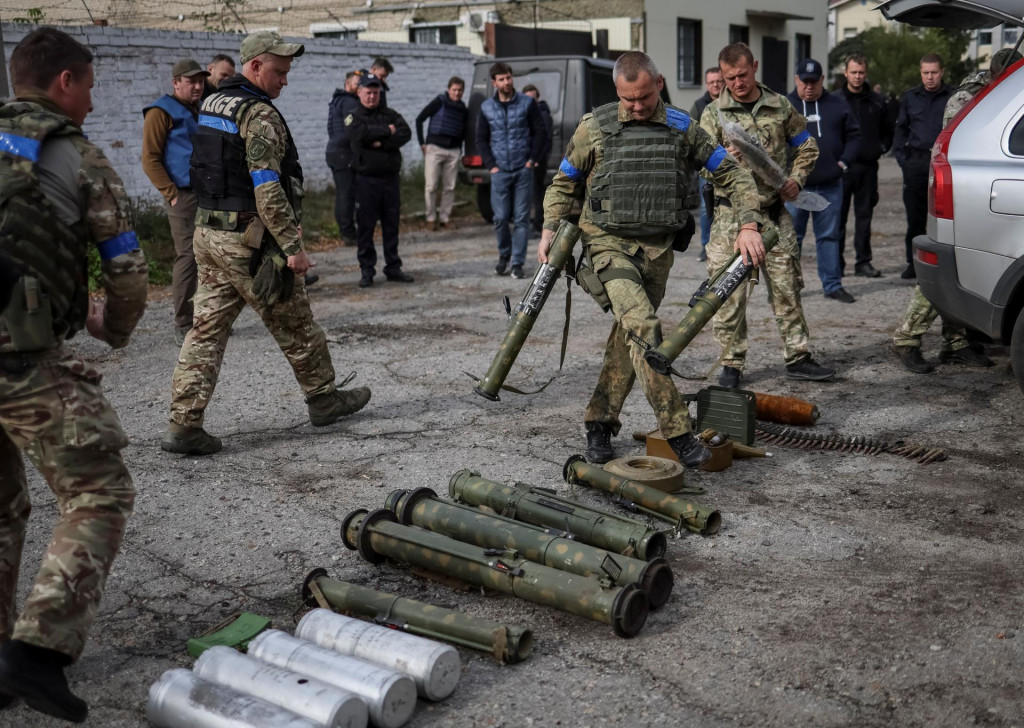 Zbrane na Ukrajine. FOTO: Reuters