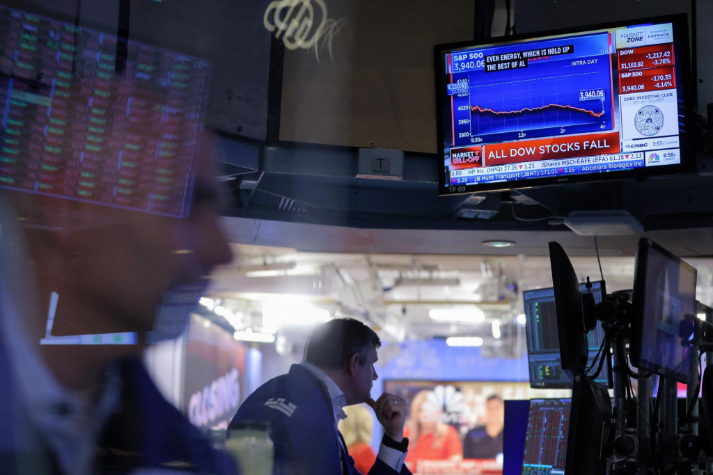 Americké akciové trhy išli strmo nadol. FOTO: REUTERS