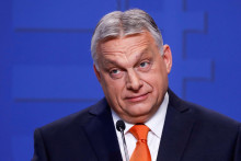 Neoficiálnym dôvodom, prečo Brusel hrozí Maďarsku, môže byť dobrý vzťah premiéra Viktora Orbána k ruskému prezidentovi Putinovi a nejednoznačný postoj k agresii na Ukrajine. FOTO: Reuters