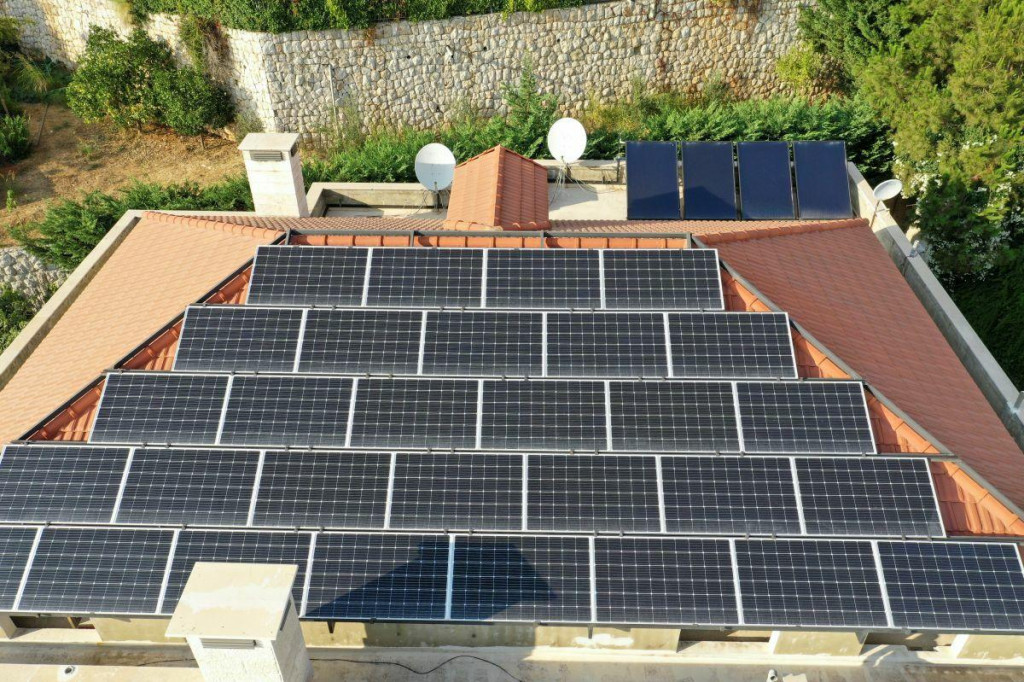Na Slovensku od roku 2015 pribudlo viac ako 36-tisíc zariadení na využívanie obnoviteľných zdrojov energie. FOTO: Reuters