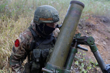 Ruský vojak na Ukrajine. FOTO: Reuters