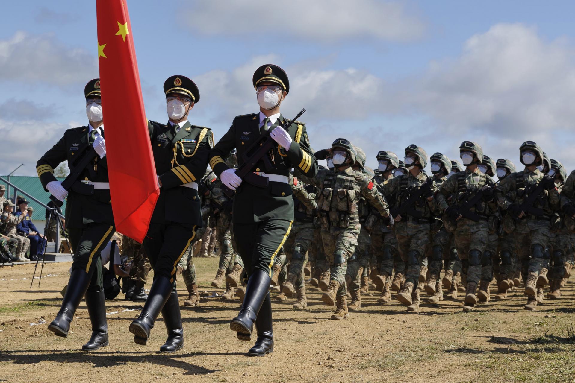 Správy o puči v Pekingu: Čína za posledný rok zažila jeden malér za druhým, tvrdí expertka