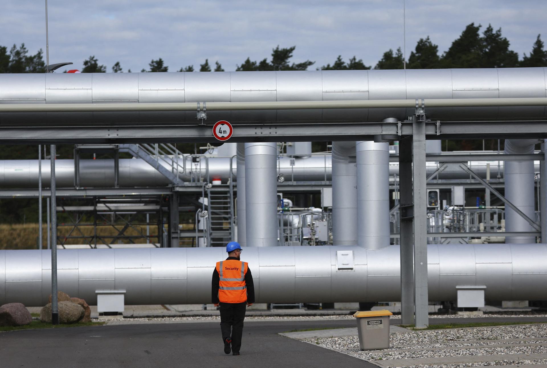 Tlak v plynovode Nord Stream 2 prudko klesol. Za problémom stál únik plynu pri dánskom ostrove Bornholm