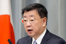 Hlavný tajomník úradu japonskej vlády Hirokazu Macuno. FOTO: TASR/AP