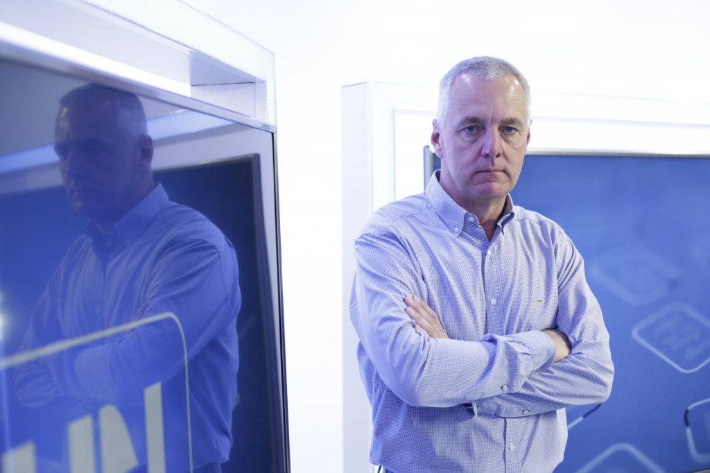 Milan Vesel&yacute;, riaditeľ jedinej slovenskej hlinik&aacute;rne Slovalco. FOTO: HN/Filip Duffala