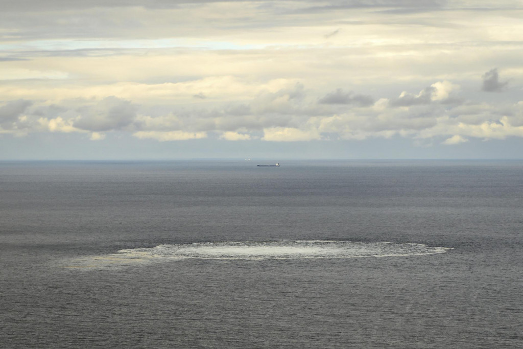 Únik plynu z plynovodu v Baltskom mori. FOTO TASR/AP