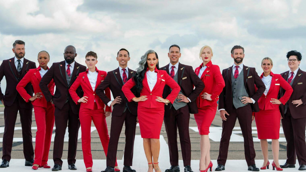 Zamestnanci leteckej spoločnosti si môžu vybrať uniformu, v ktorej sa cítia najlepšie.