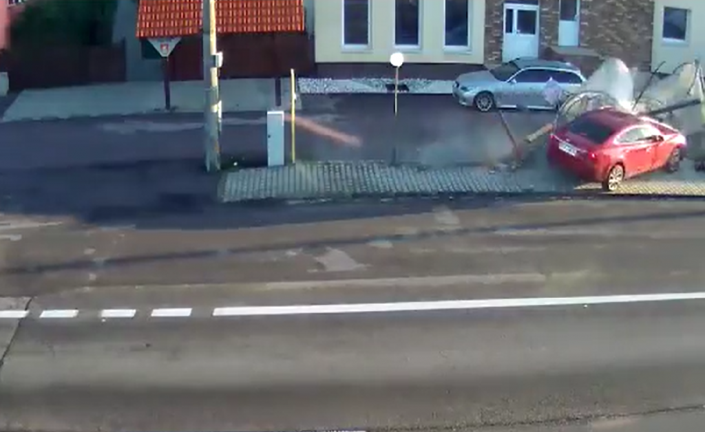 nehoda SN&Iacute;MKA: Fb