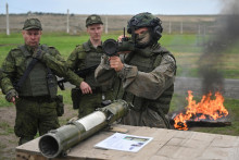 Mobilizovaní ruskí rezervisti trénujú v Rostovskej oblasti. FOTO: Reuters