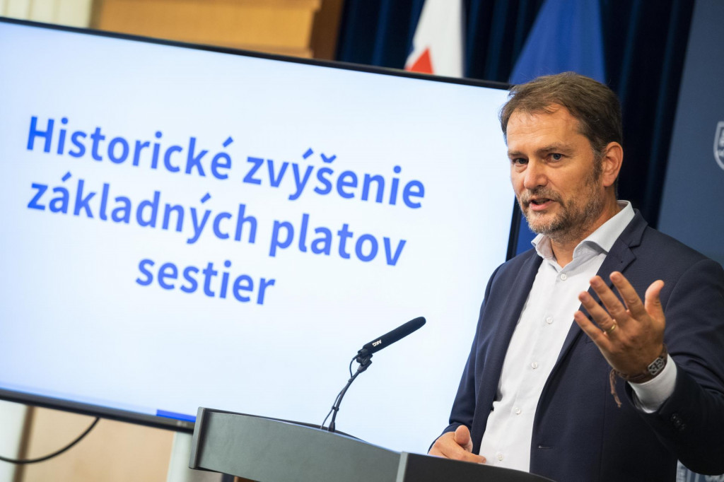 Tento týždeň schválil parlament zvýšenie platov lekárov a sestier, ktorí pracujú v ústavnej starostlivosti. FOTO: TASR/J. Novák