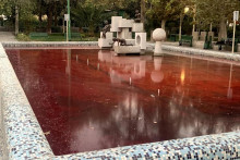 Zafarbená fontána v Teheráne SNÍMKA: Washington Post