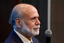 Bývalý šéf amerického Fedu Ben Bernanke počas ceremónie udeľovania Nobelových cien za ekonómiu FOTO: Reuters