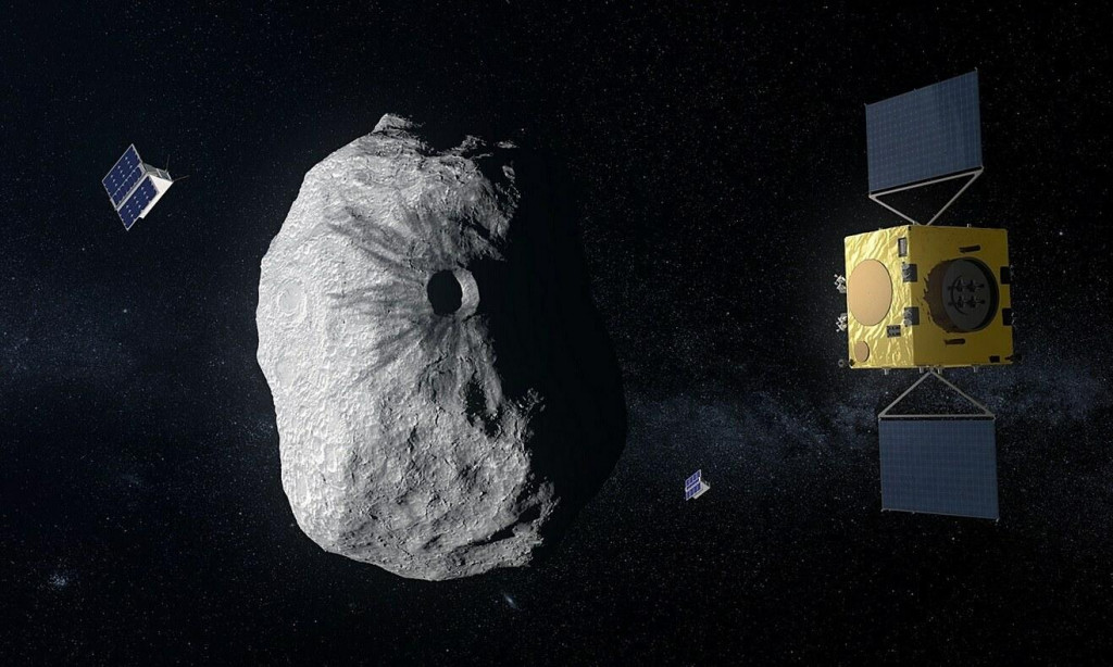 Sonda Hera a jej dva sprievodné cubesaty skúmajúce Dimorphos a kráter vzniknutý dopadom sondy DART.