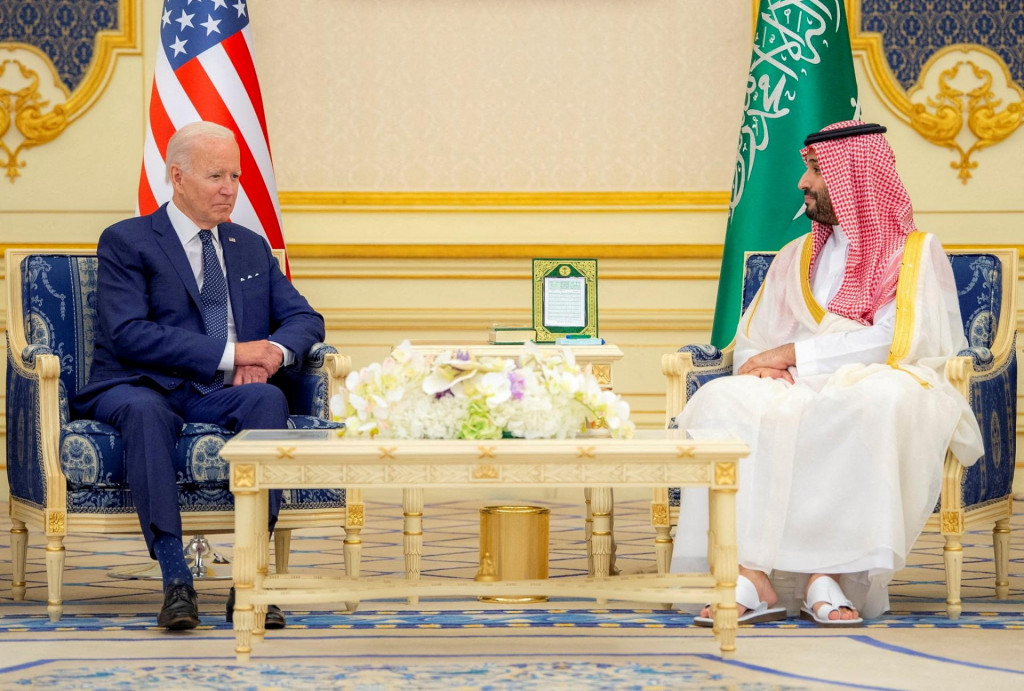 

Saudskoarabský korunný princ Mohammed bin Salmán a americký prezident Joe Biden. FOTO: Reuters