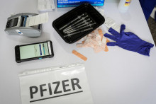 Dávky vakcíny Pfizer. FOTO: REUTERS