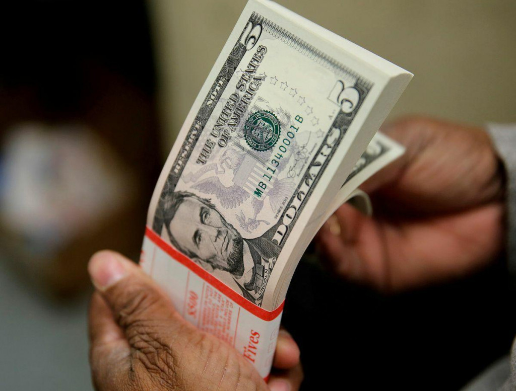 Americký dolár je najsilnejší za posledných 20 rokov, no otočka na devízovom trhu je otázkou času. FOTO: Reuters