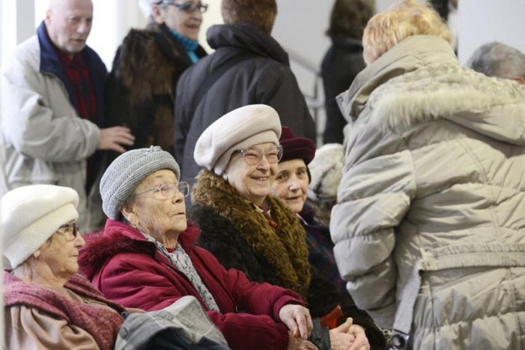 Schválená dôchodková reforma umožní ísť do penzie aj po 40 odpracovaných rokoch. FOTO: TASR