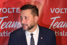 Voľby do samospráv a VÚC, komunálne a župné voľby 2022,Matúš Vallo, Team Bratislava
