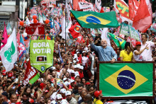 

Bývalý brazílsky prezident a prezidentský kandidát Luiz Inacio Lula da Silva. FOTO: Reuters
