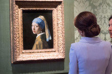 Dievča s perlovou náušnicou od Johannesa Vermeera. FOTO: Reuters