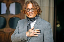 Johnny Depp mieri na Slovensko. Uvidieť ho môžeš v malej dedinke pri Zvolene.