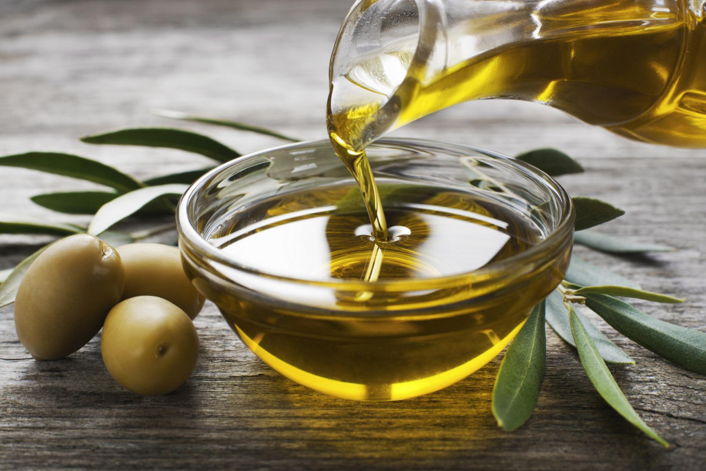Olivový olej nie je skvelý len pri varení, ale aj upratovaní.