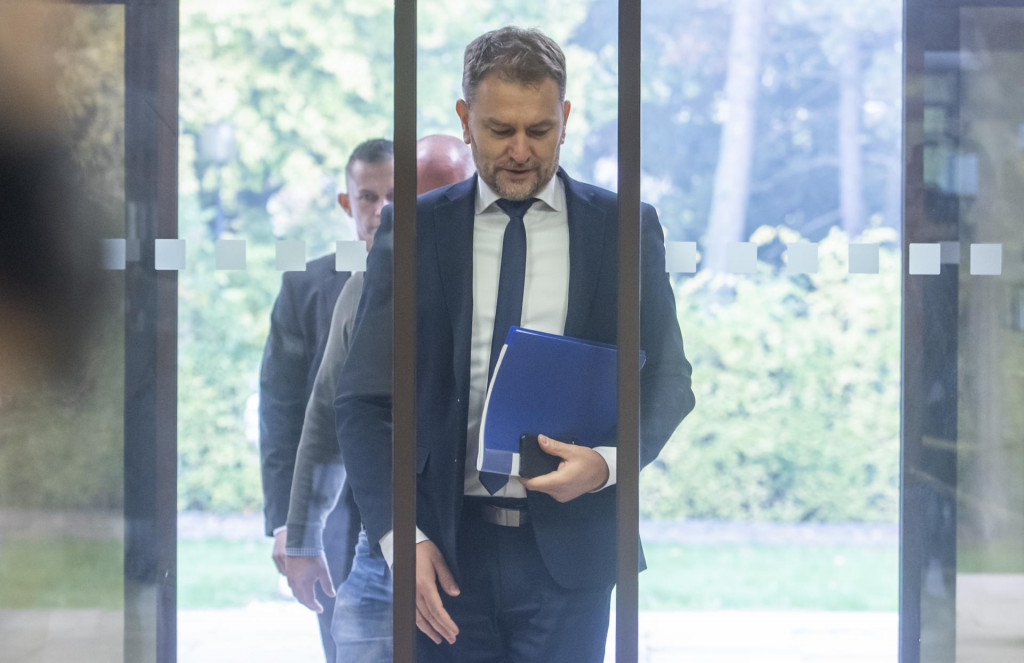 Igor Matovič prichádza na rokovanie vlády. FOTO: TASR/Martin Baumann