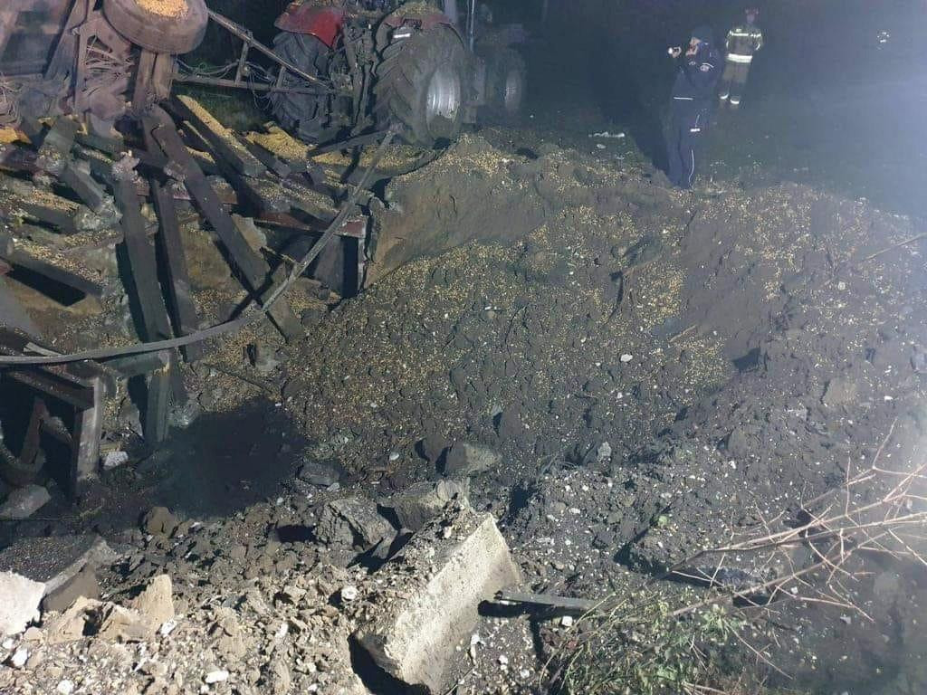 &Scaron;kody po v&yacute;buchu v Przewodowe, dedine vo v&yacute;chodnom Poľsku pri hraniciach s Ukrajinou. FOTO: REUTERS