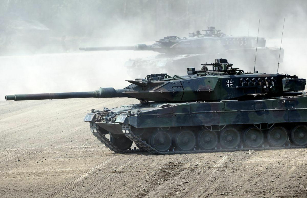 Tanky Leopard 2. FOTO: REUTERS