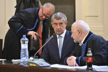 Bývalý český premiér Andrej Babiš na Mestskom súde v Prahe. FOTO: TASR/AP