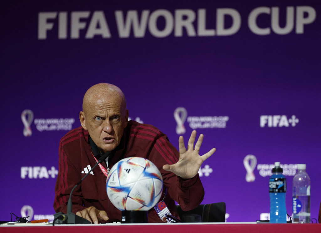 Šéf rozhodcov FIFA Pierluigi Collina. FOTO: REUTERS