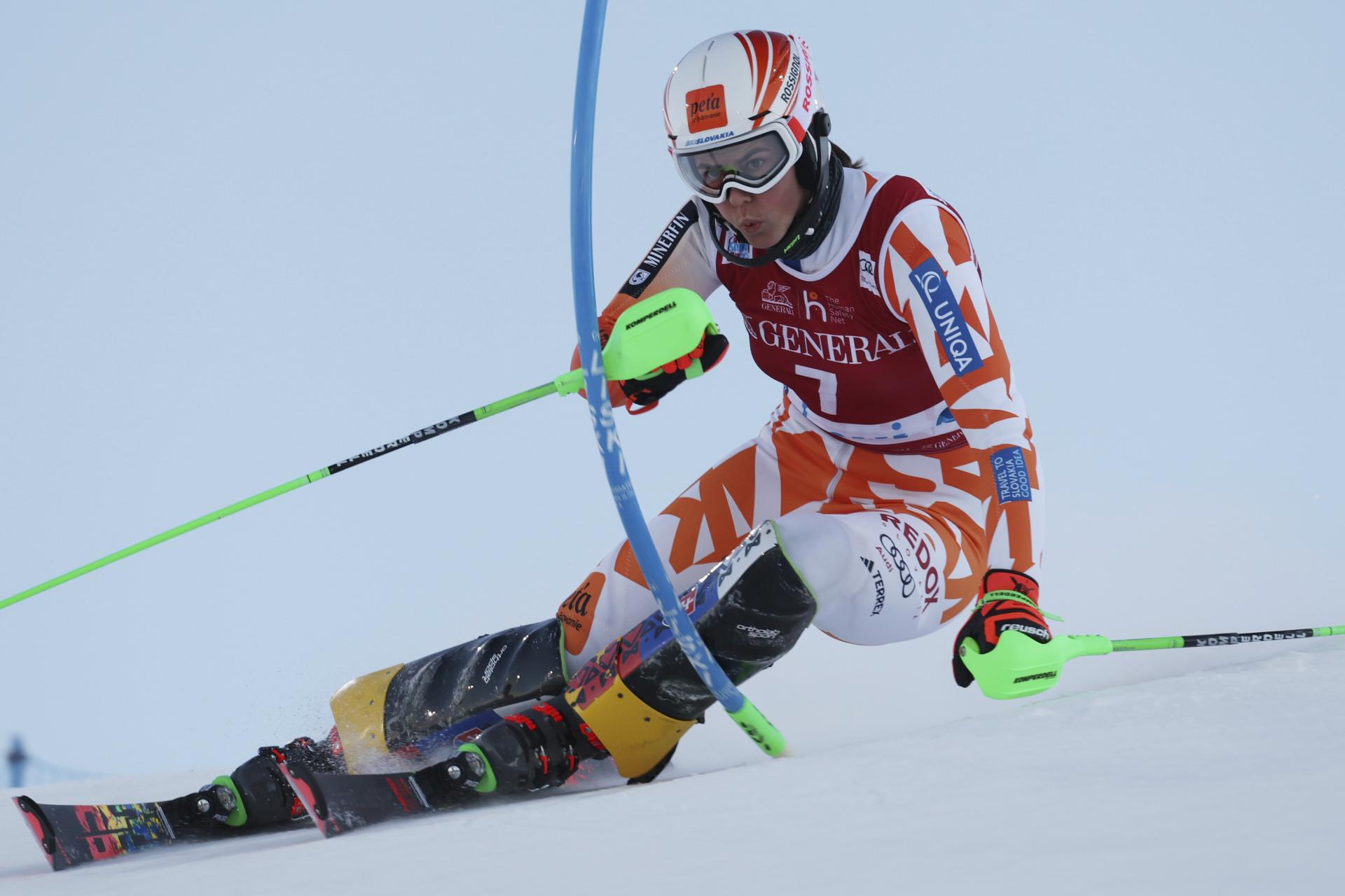 Vlhová je po pätnástke prvého kola slalomu tretia. V Levi je najrýchlejšia Shiffrinová