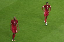 Výkon katarských futbalistov v otváracom dueli šampionátu bol sklamaním. FOTO: Reuters