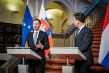 Slovenský premiér Eduard Heger a holandský premiér Mark Rutte. FOTO: TASR/Úrad vlády