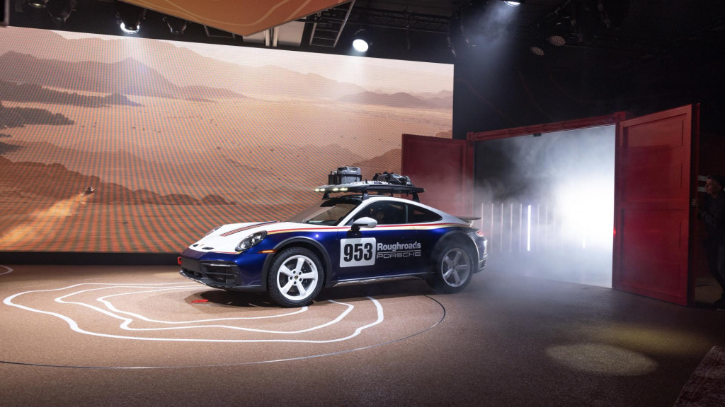 Porsche 911 Dakar Rallye Design