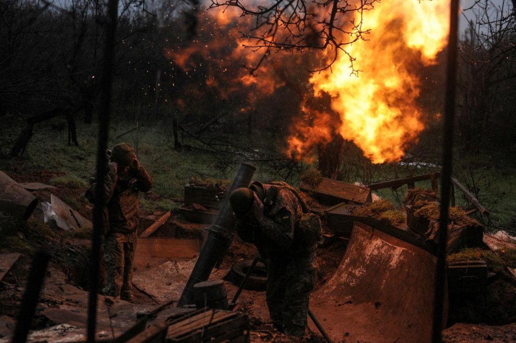 Obrancovia na Ukrajine. FOTO: Reuters
