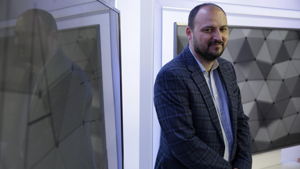 Bezpečnostn&yacute; analytik Vladim&iacute;r Bedn&aacute;r. FOTO: HN/Filip Duffala