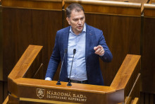 Menšinová vláda musí na schválenie rozpočtu hľadať podporu aj v opozičných radoch. FOTO: TASR/Jaroslav Novák