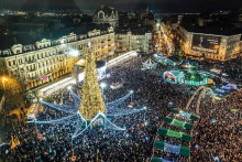 Takto vyzeral vianočný stromček v centre Kyjeva pred inváziou Ruska
