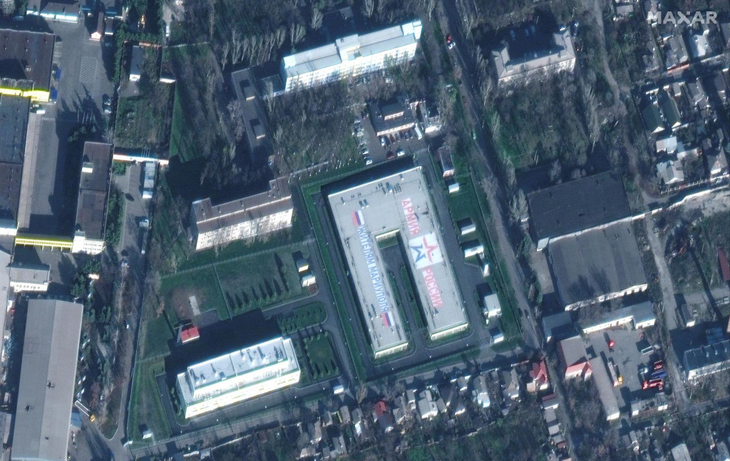 

Satelitná snímka ukazuje nový ruský vojenský objekt v Mariupole. FOTO: Reuters/Maxar Technologies