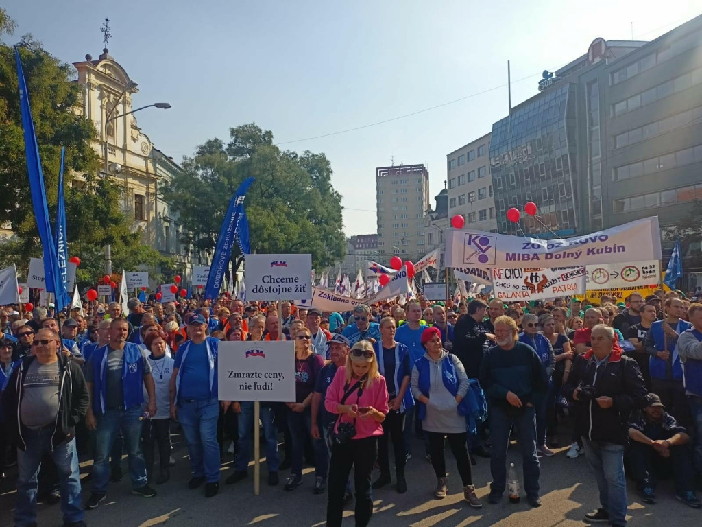 Záber z protestu proti chudobe v Bratislave. FOTO: HN/Marek Daňo