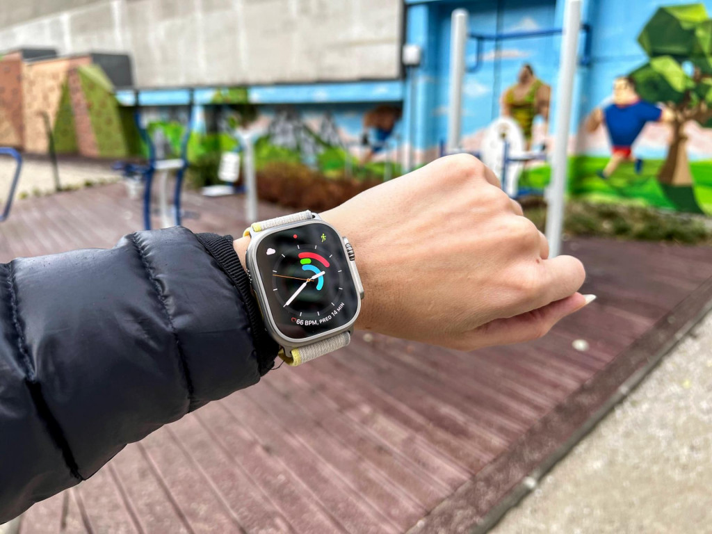Apple Watch Ultra FOTO: Alžbeta Harry Gavendov&aacute;/HN