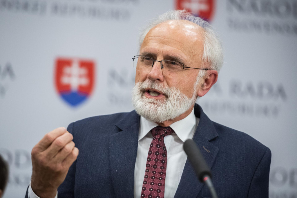 Poslanec J&aacute;n Mičovsk&yacute;. FOTO: TASR/Jaroslav Nov&aacute;k