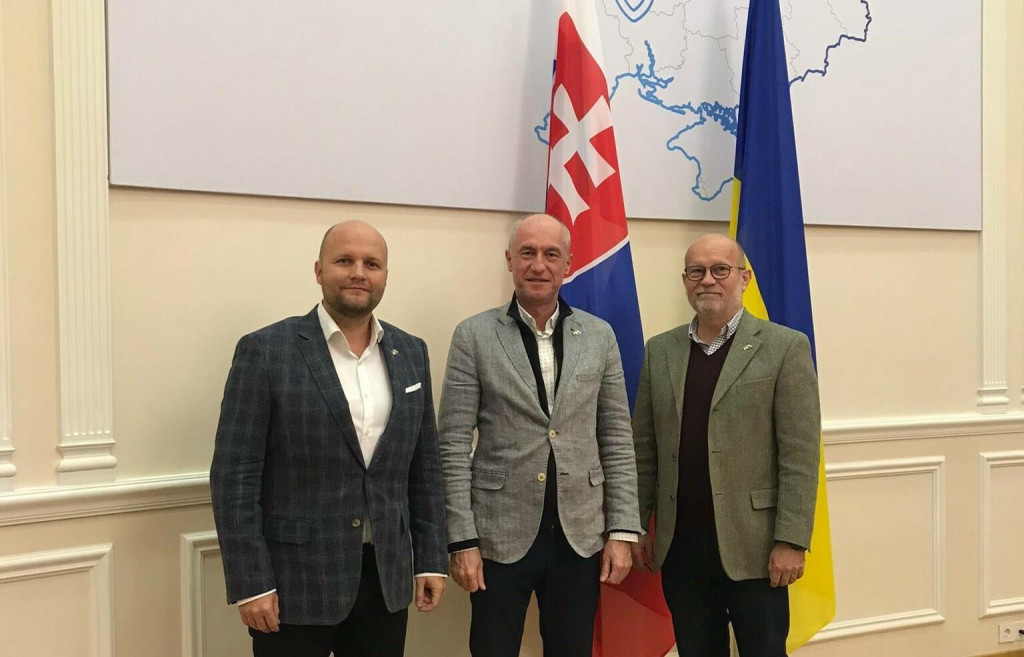 Slovensk&iacute; ministri v Kyjeve, 8. decembra 2022. FOTO: Kancel&aacute;ria ministra obrany SR